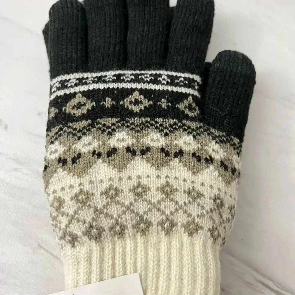 Jenni Fair Isle Design Plush Lined Gloves Black/Ivory One Size O/S